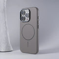 Case iPhone em Fibra de Carbono Texturada e Carregamento MagSafe